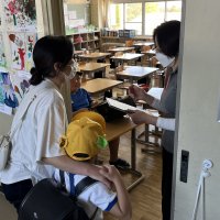 大地震を想定した幼小中合同の引渡訓練！早急な対応でできました。