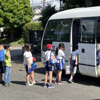 ５年生「プール学習」！オーシャンスポーツクラブに行ってきます